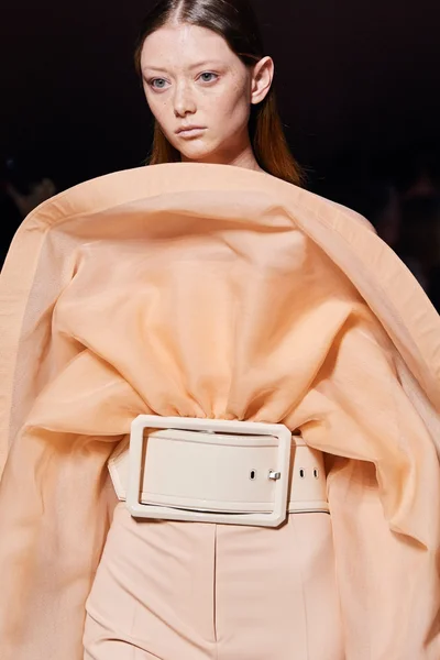 Look 101